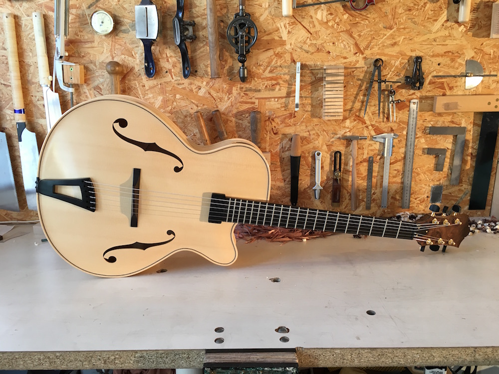 Luthier Adrien Collet - Guitare archtop