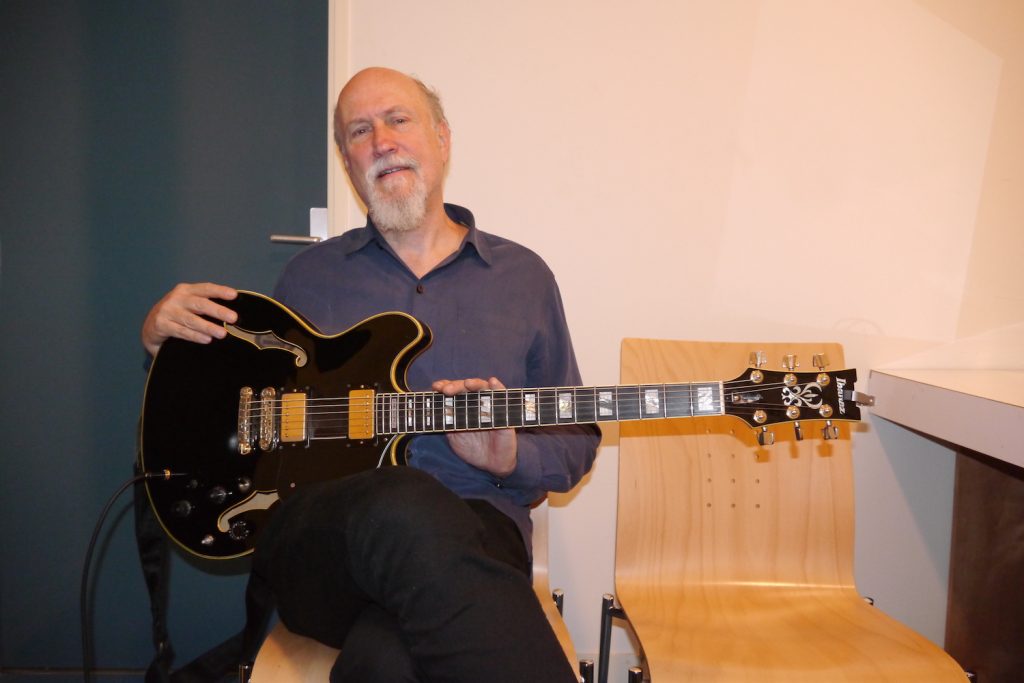 Interview John Scofield, guitare à la main à Issoudun