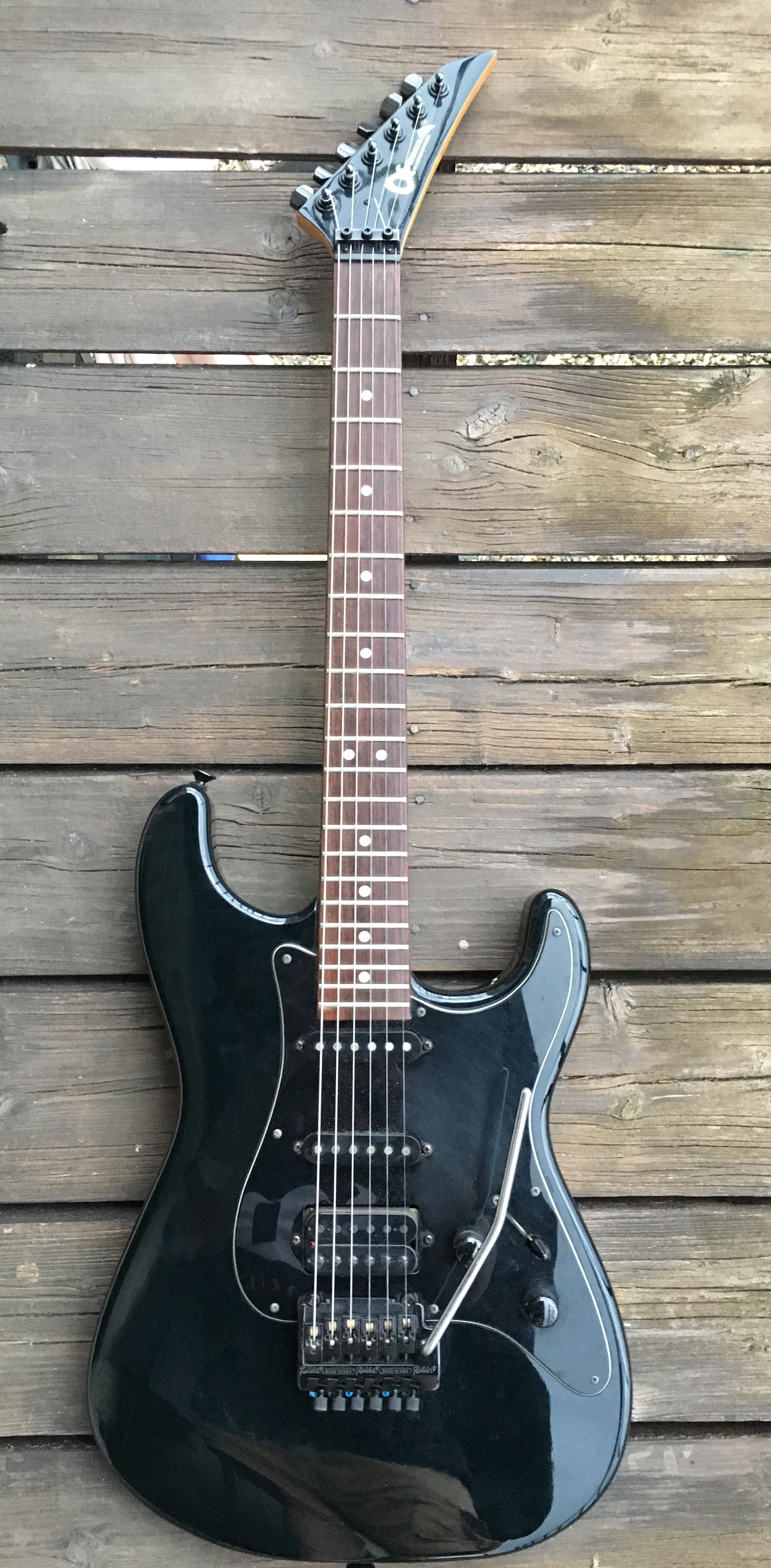 Guitare de maison de campagne - Charvel Model 3 de 1986