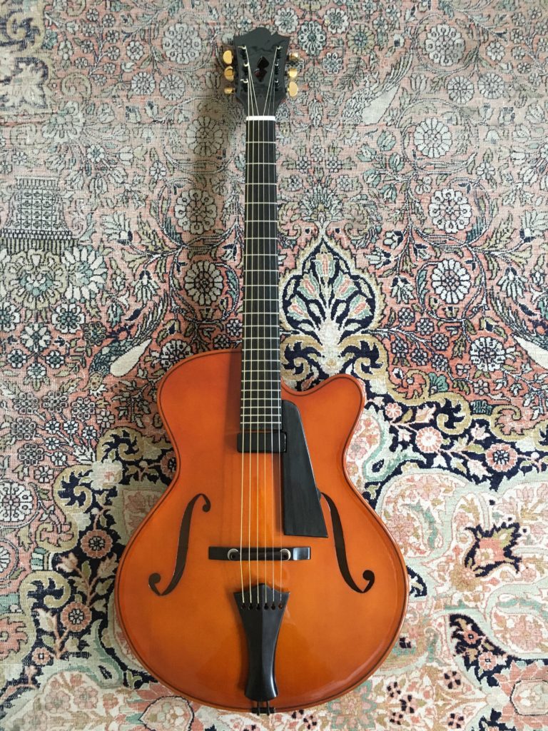 Test Guitare - Archtop Classic 16 - Luthier Gérard Defurne