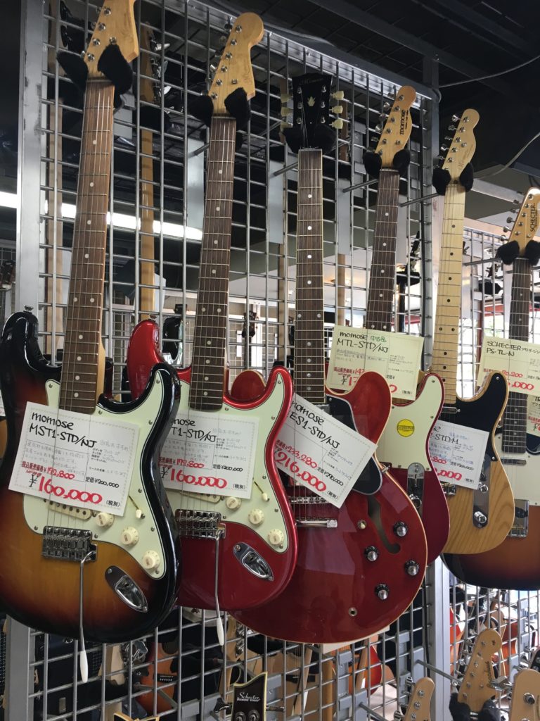 Visite du magasin Oguchi à Matsumoto au Japon : une belle sélection de matos - La Chaîne Guitare