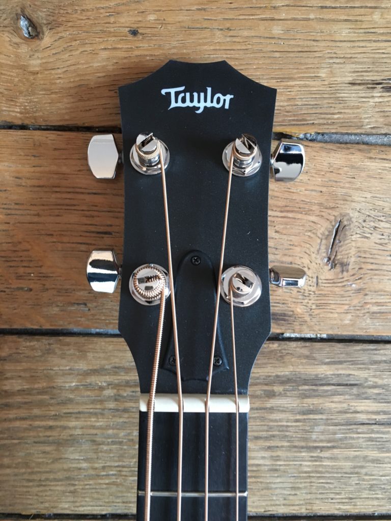 Test Guitare - GS Mini Bass @TaylorGuitars : mini instrument, maxi son ! - La Chaîne Guitare