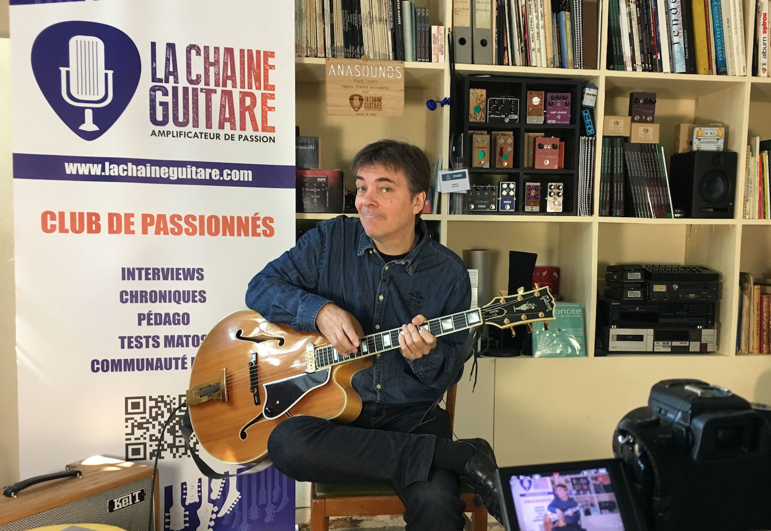 Interview guitare à la main Sylvestre Planchais - Jazzman multi-facettes