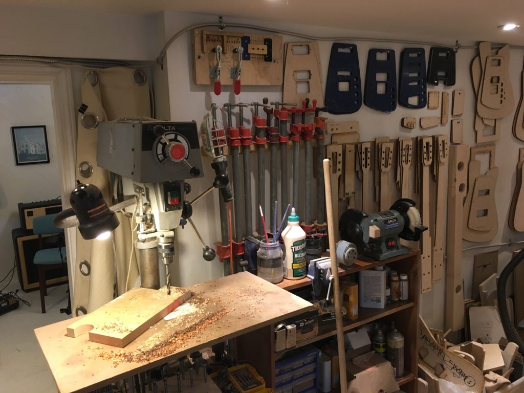 Visite atelier de luthier - Chez Millimetric Instruments à Montréal