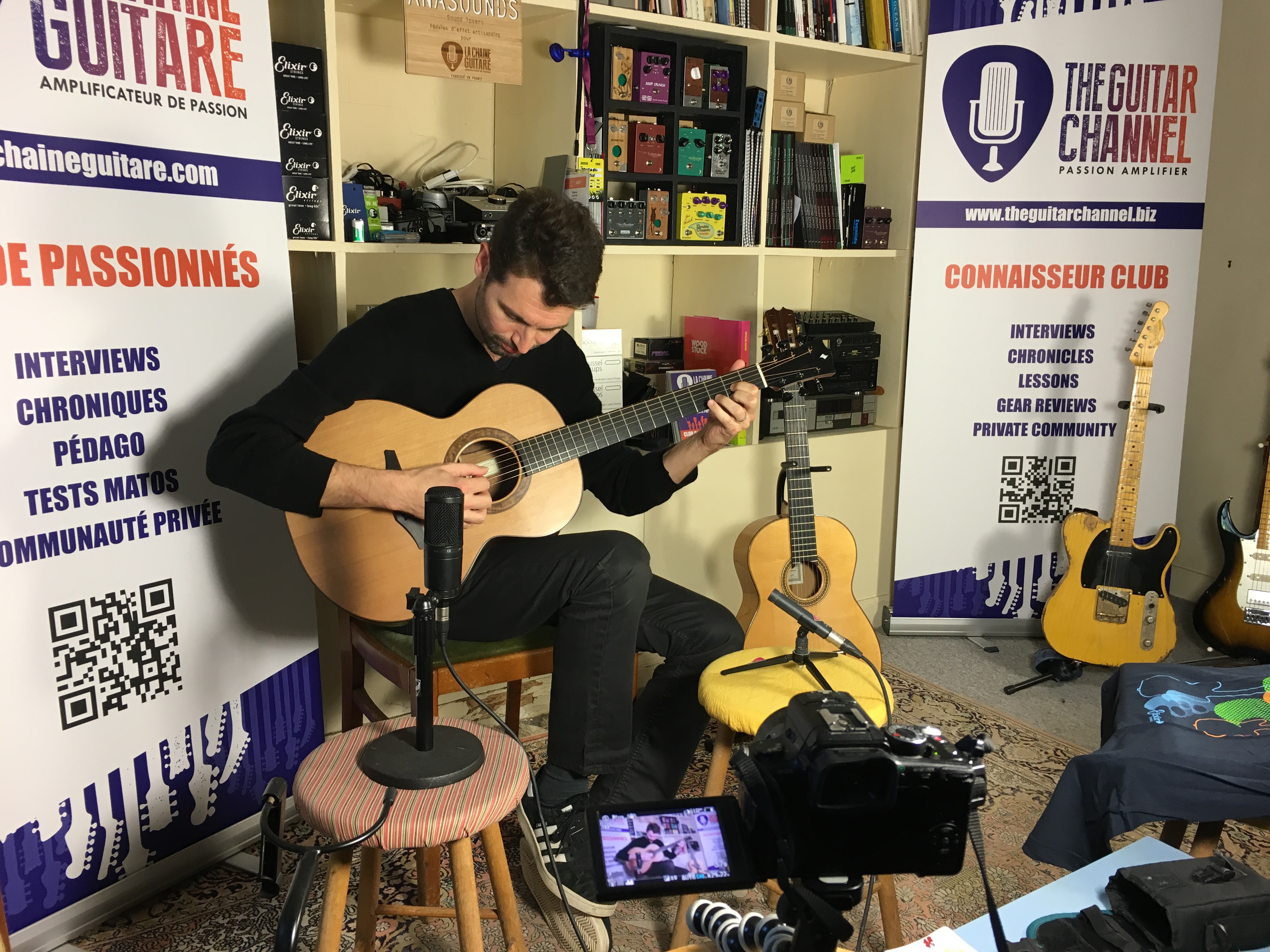 Interview Samuel Strouk - Guitare à la Main au showroom