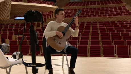 Interview Thibaut Garcia - Guitare à la Main dans l'auditorium de La Seine Musicale