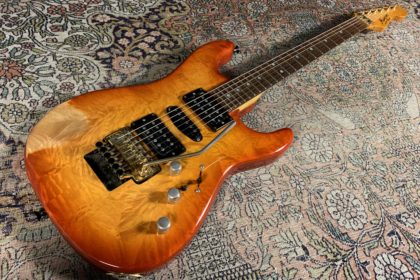Super Strat Manson 4931 Super Strat Hugh Manson des années 90 - Test Guitare de Luthier