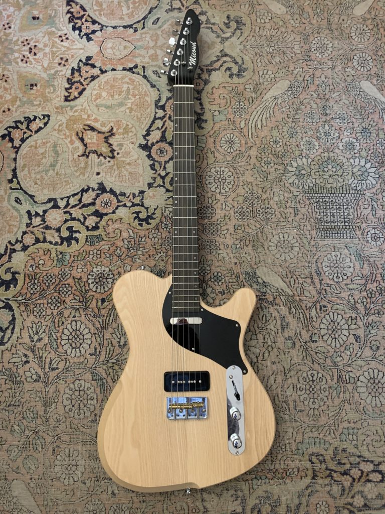 Guitare modèle Theta du luthier Baptise Micoud