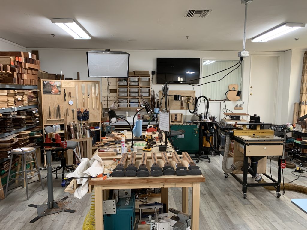 Visite atelier du luthier Isaac Jang dans le quartier Alhambra de Los Angeles