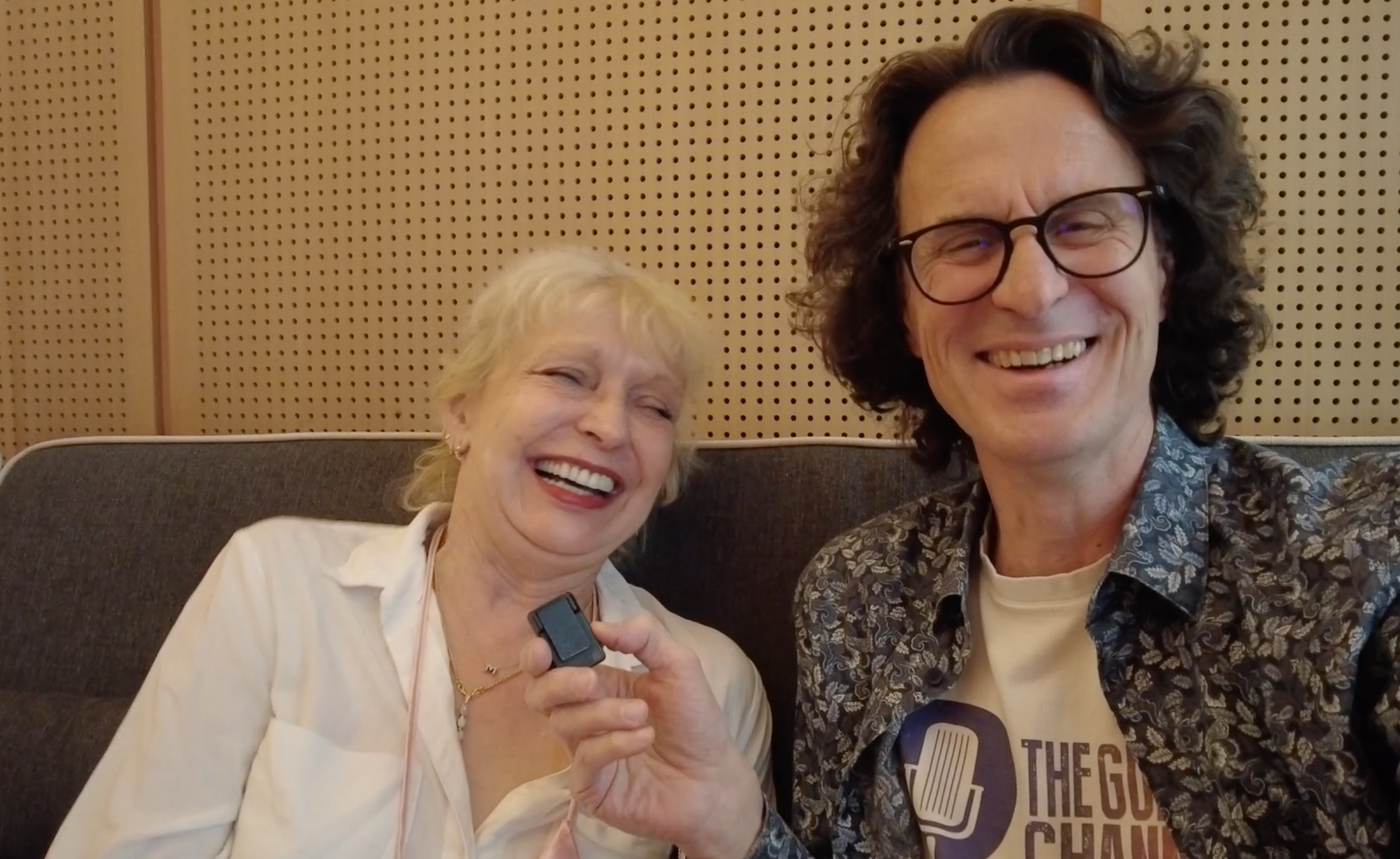 Leni Stern, interview en français lors du concert du Mike Stern Band en France