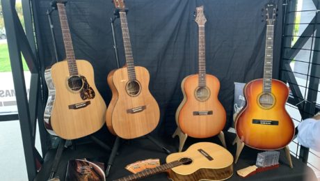 Festival Guitare Issoudun 2022 reportage du samedi - 1ère journée du salon des luthiers