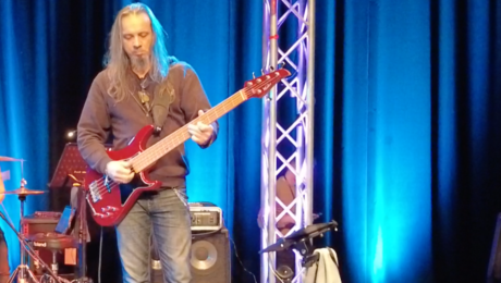 Chris Babin, interview du bassiste lors du concert G7 organisé par LNA Guitar Effects