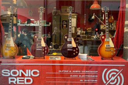 Sonic Red à Clermont-Ferrand, reportage dans ce magasin de guitare atypique