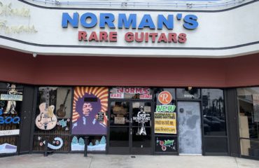 Norman's Rare Guitars visite et interviews de Norman Harris et Michael Lemmo