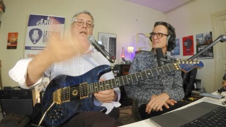 Philmore, Philippe Ammeloot interview guitare à la main pour présenter Zébulon