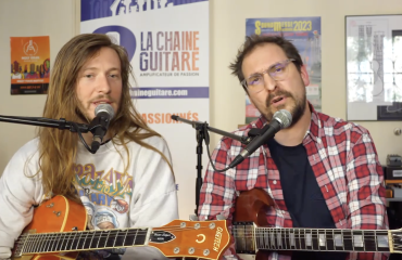 AC/DÇU - Julien Bournier et Raoul Chichin Guitare à la Main