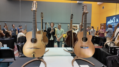 Luthier Théo Kazourian au Fretboard Summit