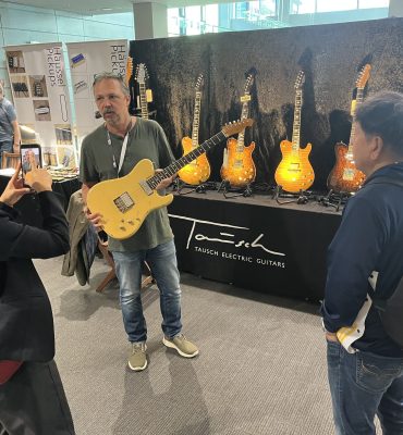 Tausch Guitars au Guitar Summit